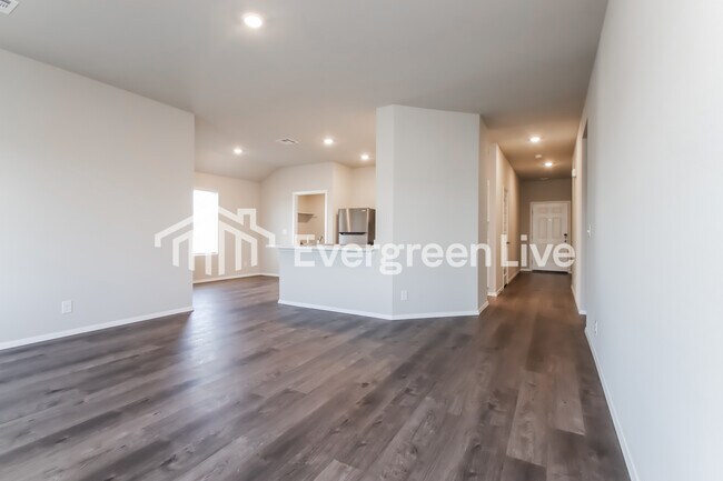 Building Photo - 2101 S Lakin Ln