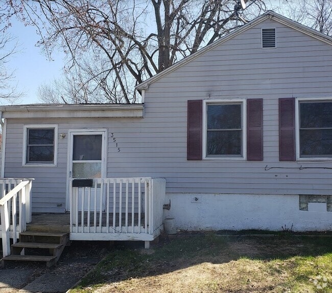 Building Photo - 3515 Bergman Ave