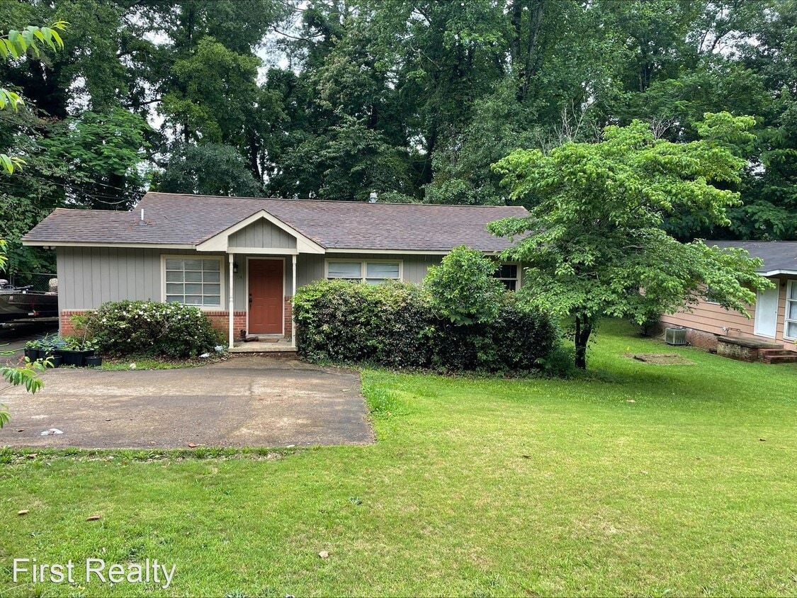 Foto del edificio - 3 br, 1.5 bath House - 714 Harper Avenue