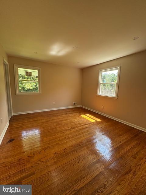 Foto del edificio - 308 Benfield Rd