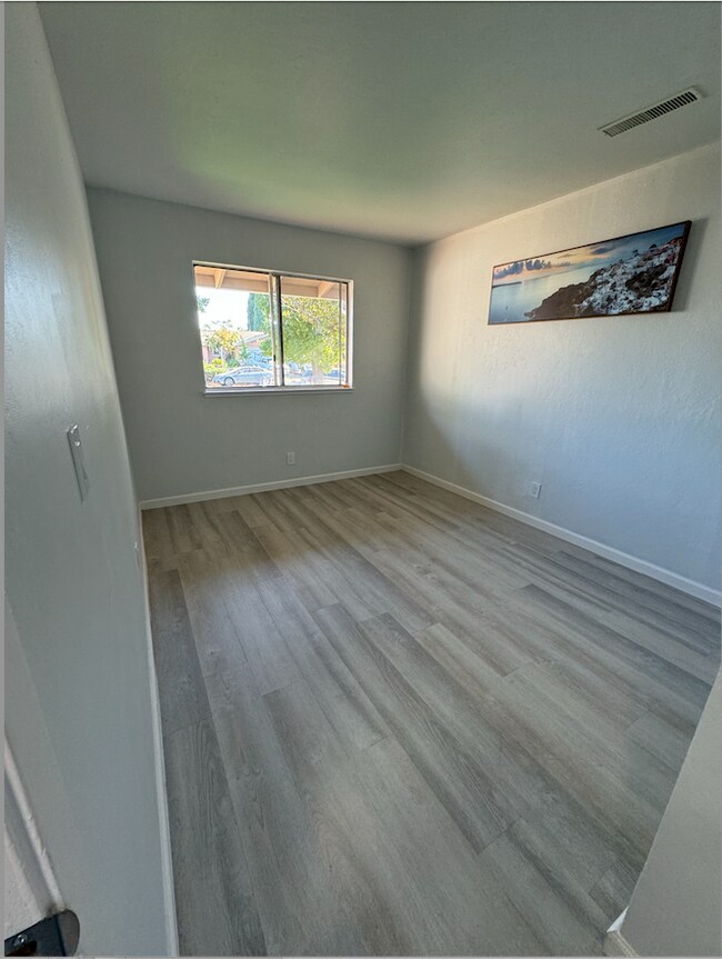 Building Photo - 2491 Alfred Way