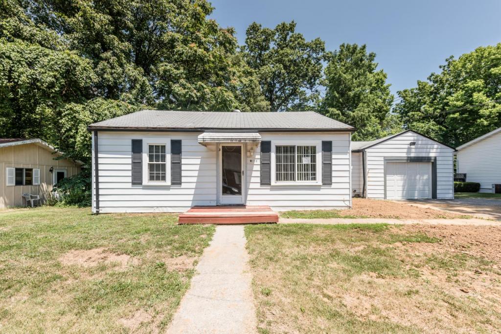 Primary Photo - 9771 Ridge Heights Rd
