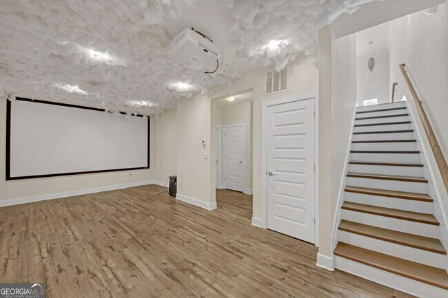 Building Photo - 860 Stonehill Ln