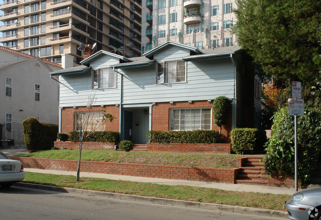 Building Photo - 10581 Ashton Ave