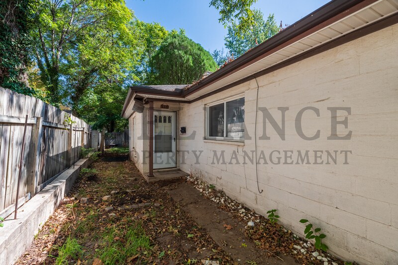 1554 N Salina Ave, Wichita, KS 67203 Condo for Rent in Wichita, KS