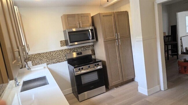 Foto del edificio - 1761 28th Ave N