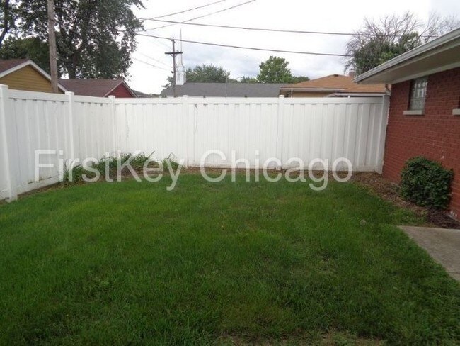 Building Photo - 17744 Bernadine St