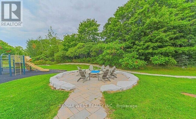 Photo du bâtiment - 90-2090 Highland Dr