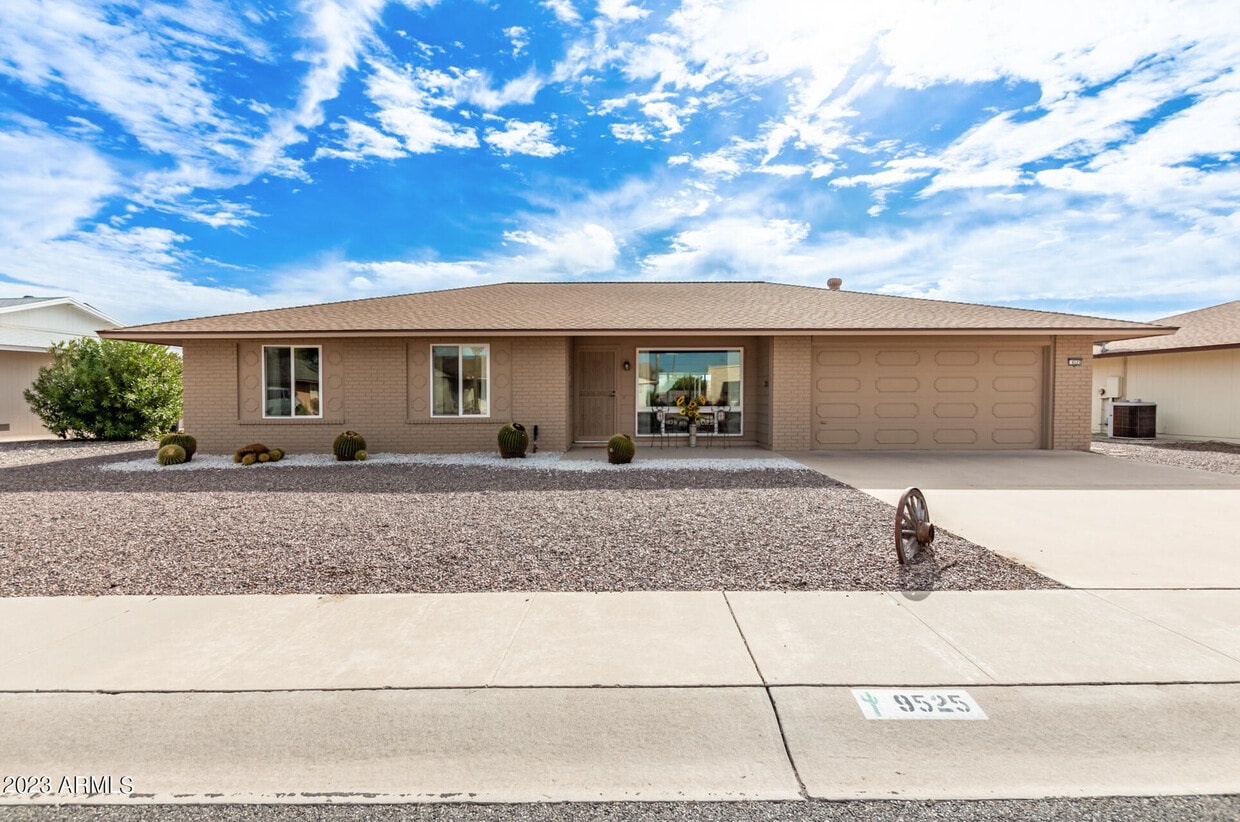 9525 N Hidden Valley Ln, Sun City, AZ 85351 House Rental in Sun City