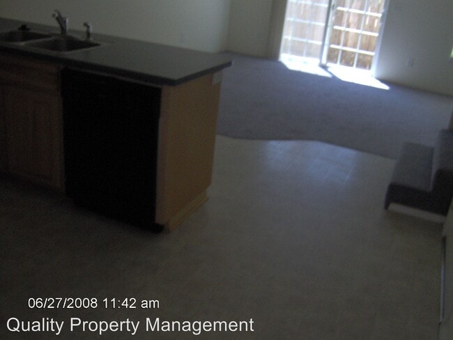 Building Photo - 746 Swing Lane