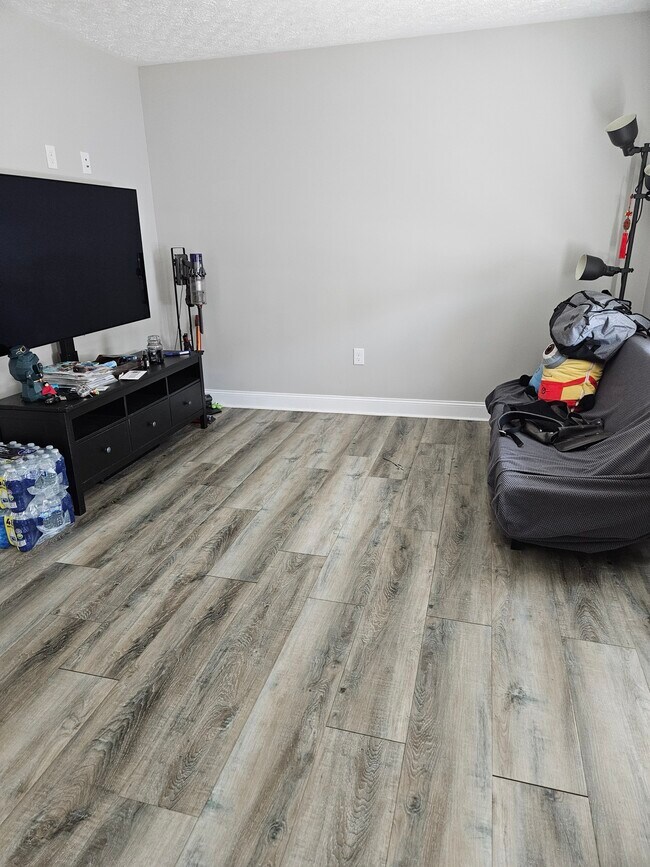 Foto del edificio - 315 Twisted Oak Dr NW