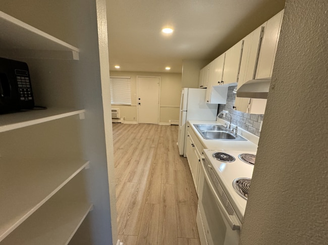 Building Photo - 3455 S Logan St