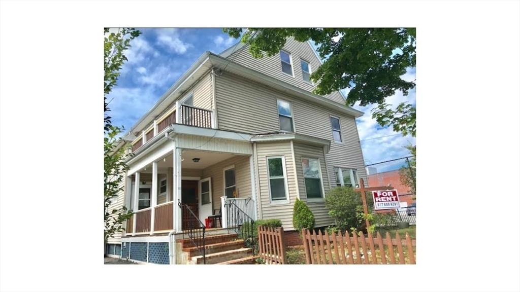 Primary Photo - 10 Raymond Ave