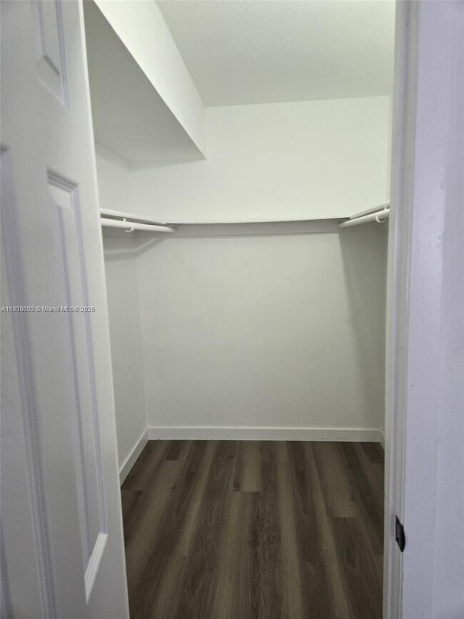Foto del edificio - 1700 NW 58th Terrace