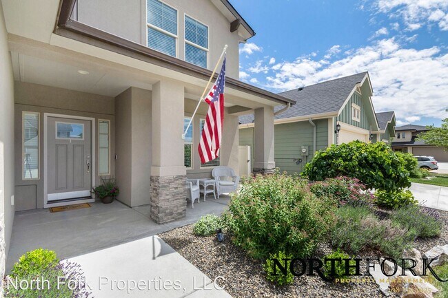 Building Photo - 5 br, 2.5 bath House - 8132 S Red Cliff Ave