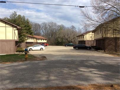 Apt Complex - 1600 N 17th St