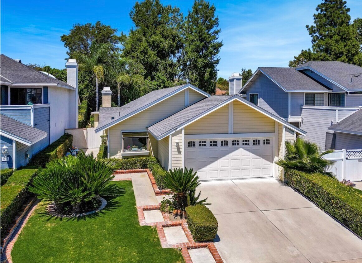 Foto principal - 27 Jasmine Creek Ln
