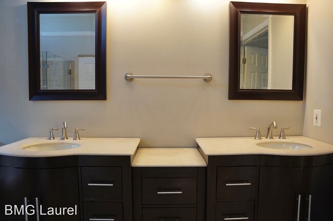 Foto del edificio - 4 br, 2.5 bath House - 11407 Homestead Dr