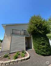 Building Photo - 2319 Aster Dr