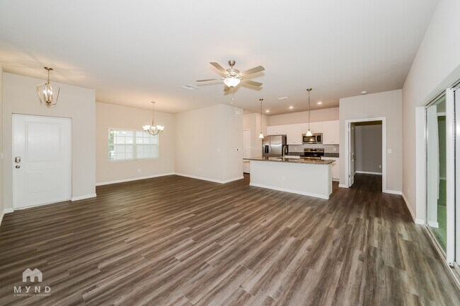 Foto del edificio - 216 Prineville St