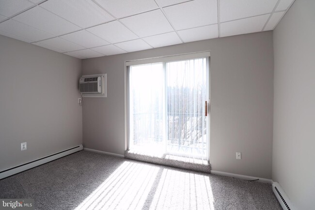 Building Photo - 3421 West Chester Pike