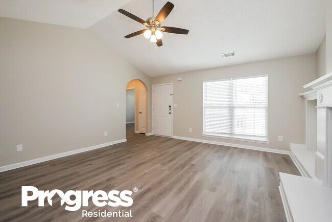 Building Photo - 5025 Meadow Trace