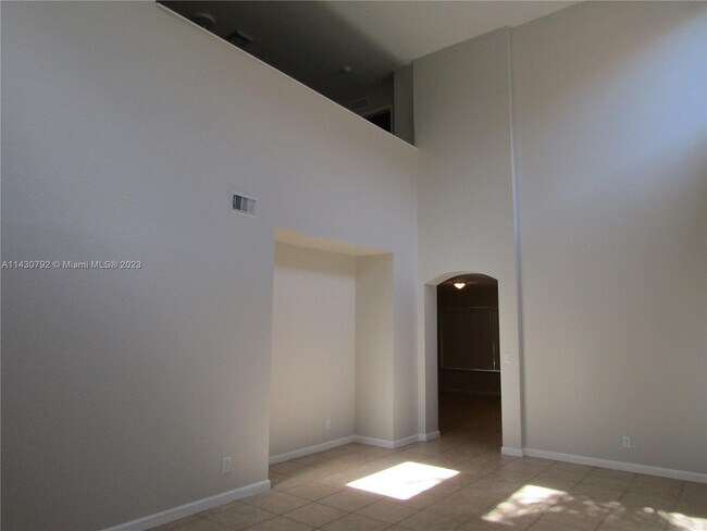 Building Photo - 2045 Little Torch St