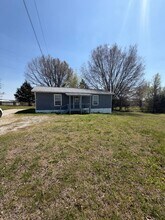 Building Photo - 17600 US-79