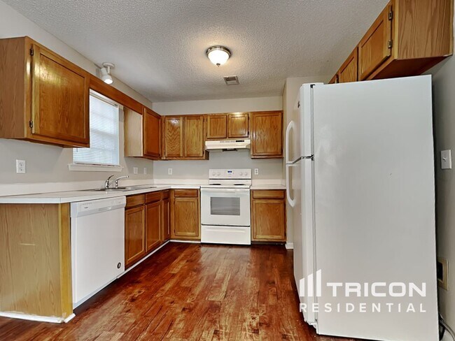 Building Photo - 131 Bradstone Road Irmo SC
