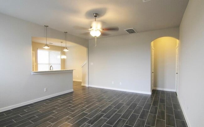 Foto del edificio - 25172 Pacific Wren Dr