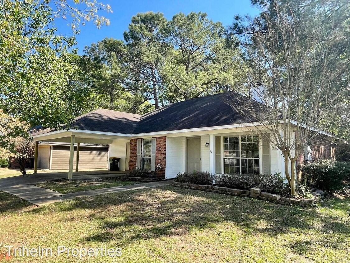 Primary Photo - 3 br, 2 bath House - 305 Brookwoods Dr.