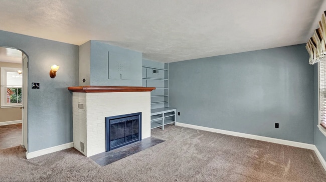 Building Photo - 1129 Ruxton Rd