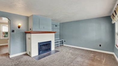 Building Photo - 1129 Ruxton Rd
