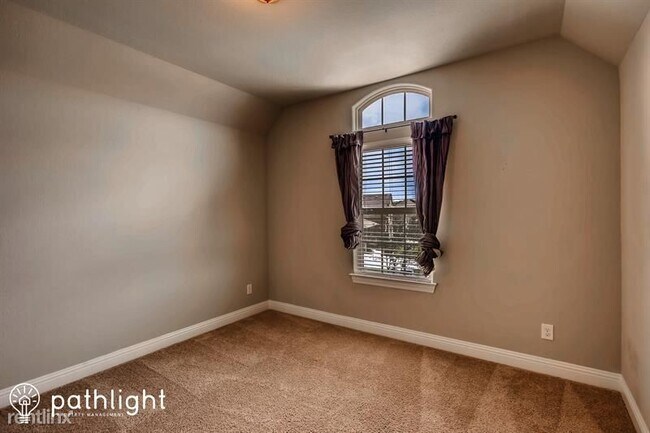 Foto del edificio - 5 br, 4.5 bath House - 7917 Weatherford Trace