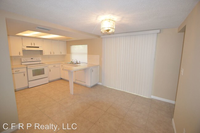 Foto del edificio - 2 br, 2 bath House - 7630 Raintree Dr