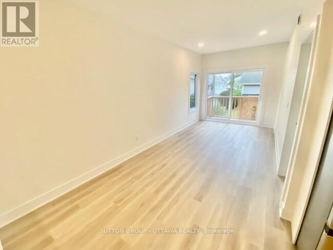 Building Photo - 152B Columbus Ave