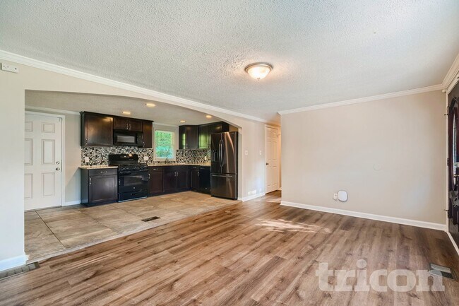 Foto del edificio - 6905 Camp Valley Rd