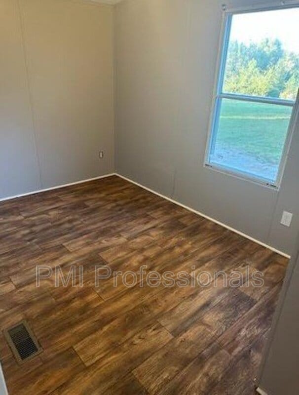 Building Photo - 929 Cranor Rd