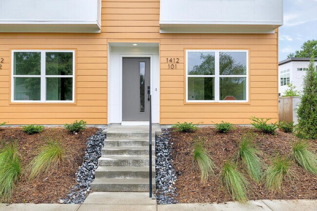Foto del edificio - 1412 Sawyer Rd