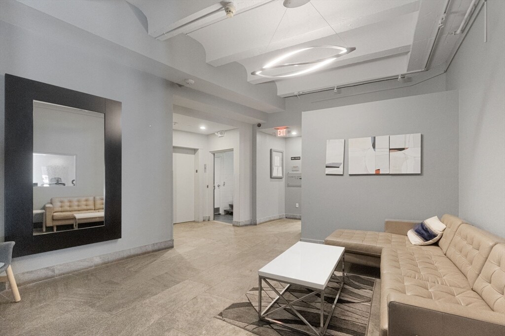 *Pictures are representative samples of the advertised unit. In some cases, the actual units you tou - 11 Hallam St