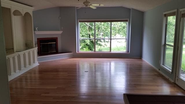 Building Photo - 7472 Love Cir