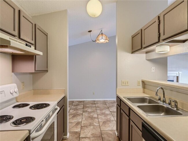 Foto del edificio - 529 Cutty Trail