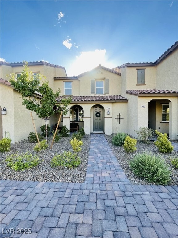 Building Photo - 2454 Bagnara Pl