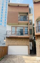 Building Photo - 150 Carson Ct