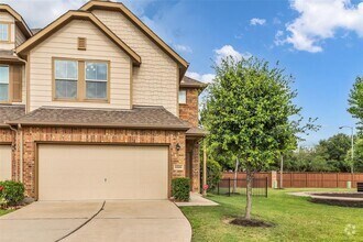 Building Photo - 8306 Columbia Forest Dr