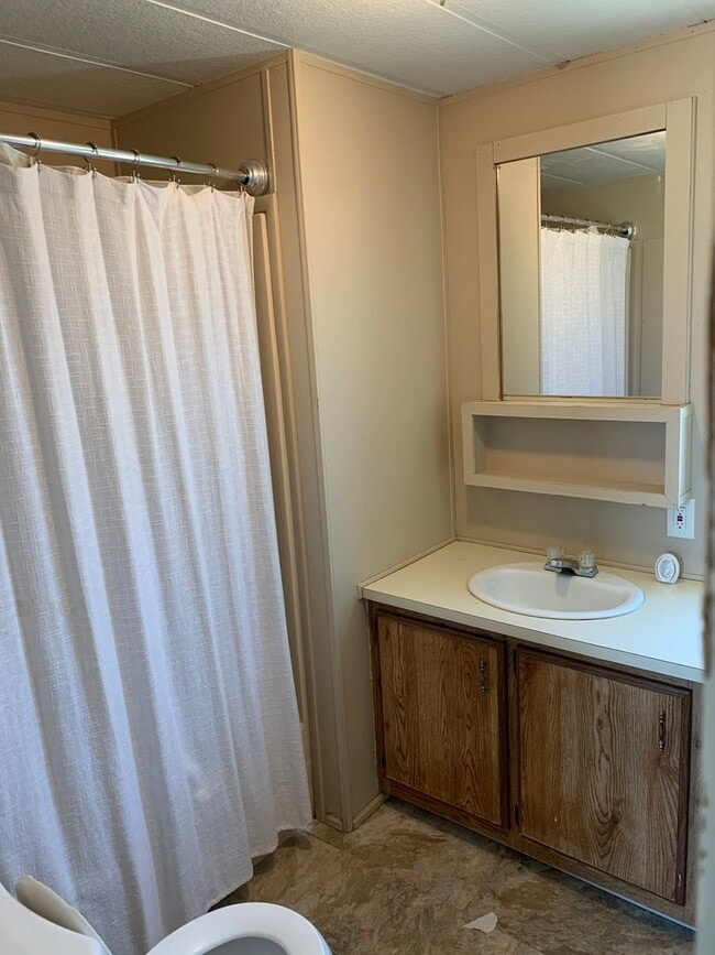 Foto del edificio - Comfy mobile home in Manteca