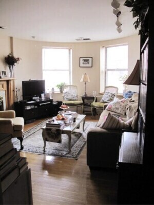 Building Photo - 102 Gainsborough St