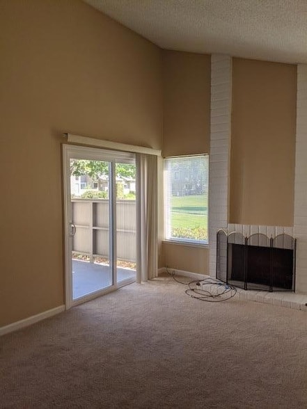 Photo - 1041 Grebe Street Townhome