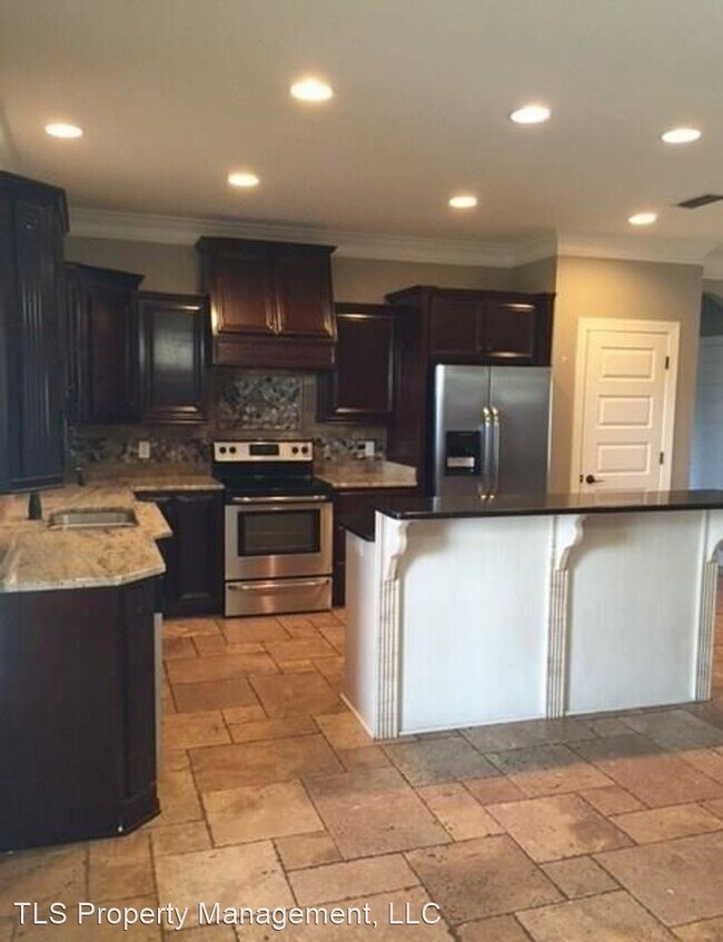 Foto del edificio - 4 br, 2.5 bath House - 137 Madison Avenue 1