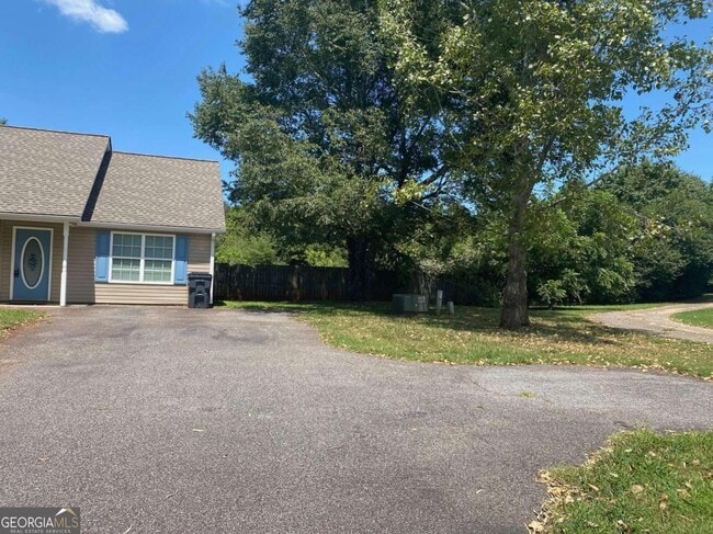 Building Photo - 326 Fortner Dr